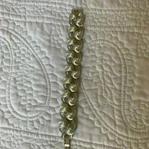 vintage lisner leaf bracelet